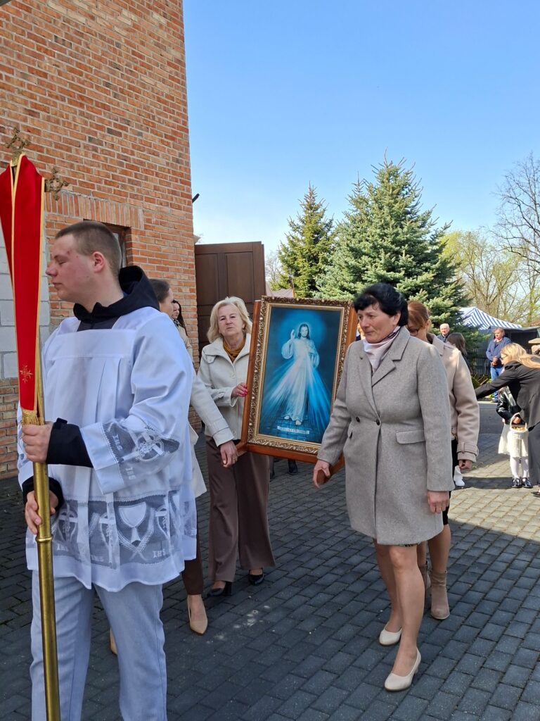 NIEDZIELA MIŁOSIERDZIA W KOLCZYNIE